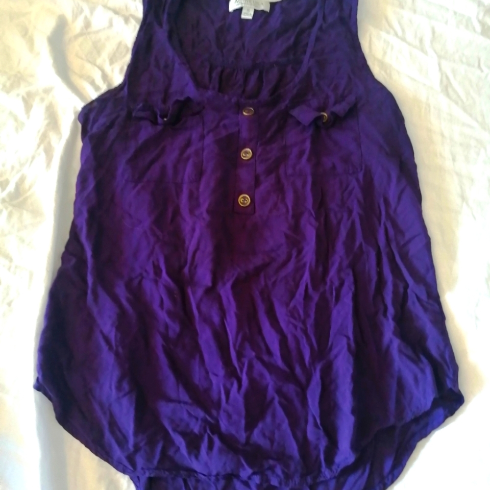Active USA Tanked purple button up top